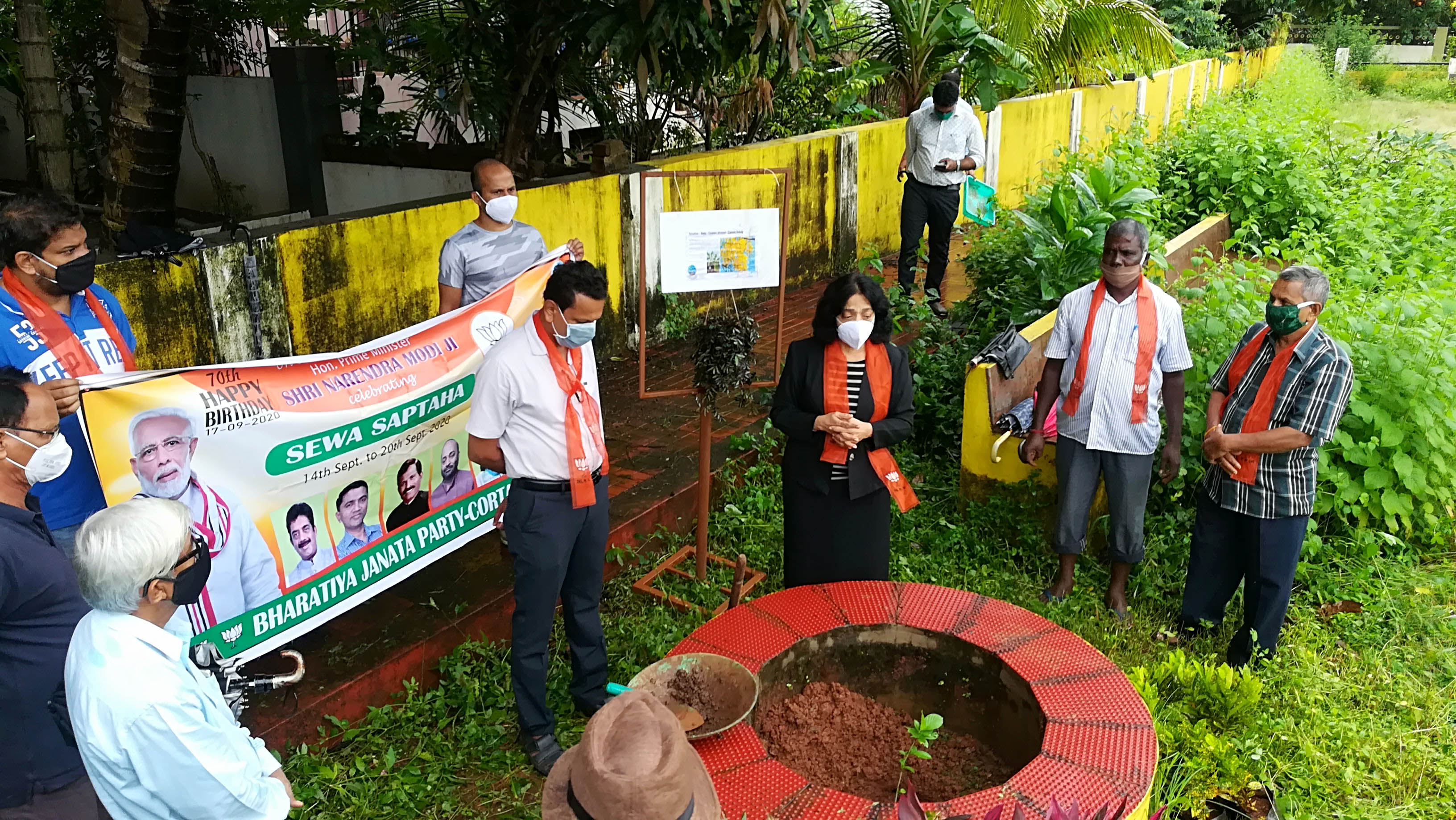 After plating the sapling, our MLA Alina Saldanha explained the importance of plants and their connection to humans and why we should be planting more saplings.