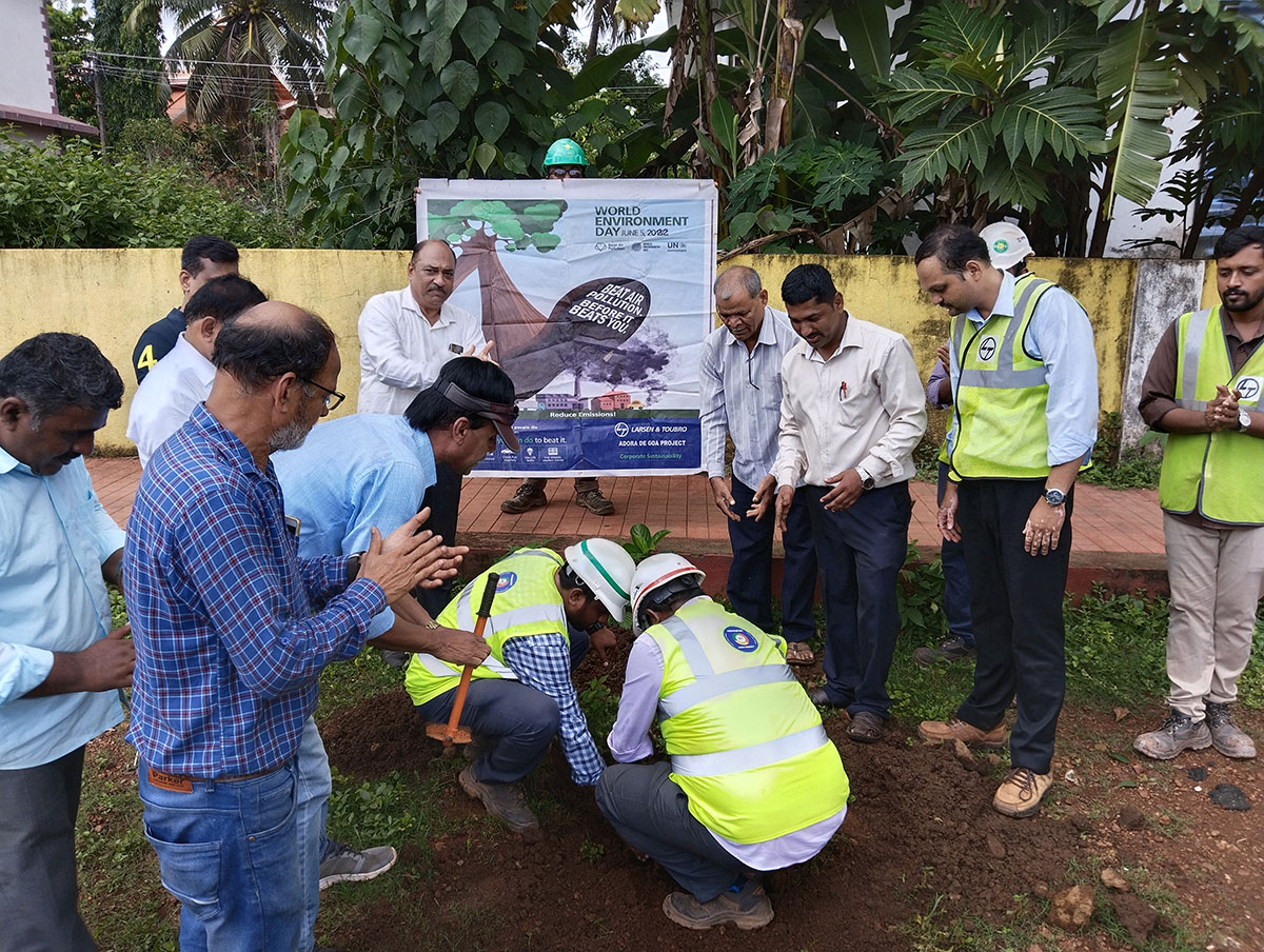 Seen here is Ex-President of Vidyanagar Residents Welfare Association; Shri Santosh Desai (checked blue shirt), President Shri Monish Meti (extrem left), Mr. Wilfred Fernandes, Shri Jayant Prabhakar Gosavi, Project Manager,  L&T Ltd., Adora De Goa Project (white shirt), Shri Rajaram Patil, Association Secretary Shri Ganesh Lamani (right), and other members of the L&T team while planting a sapling in Sidharth colony of Vidyanagar.