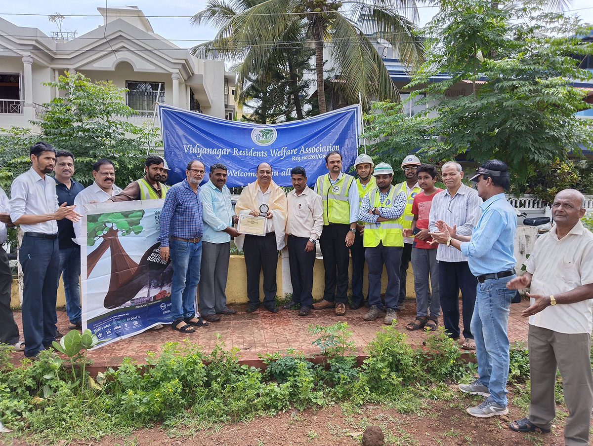 Seen here is Vidyanagar Residents Welfare Association; President Shri Monish Meti presenting a memento to Project Manager,  L&T Ltd., Adora De Goa Project as a token of appreciation for L&T's support in the Green Vision project. Also seen is association secretary Shri Ganesh Lamani (on the right) and Ex-President Shri Santosh Desai (on the left), Mr.Jagdeep Naidu , Deputy Project Manager, Mr. Nandan Sah, Shri Gurumurthy Venkat Murty, Planning Head,  Mr.Sachin Patil ,Planning Manager, Mr.Ravindaranatha , IR Manager, Mr.Vengadesan, Construction Manager,  Mr.Saravanan, Construction Manager,  Mr.Raja Sekar , EHS Manager, Mr.Sujin EHS Head, Provident Housing Ltd., Mr.Muthu Kumar , QA/QC Head Provident Housing Ltd, association members Shri Rajaram Patil, Mr. Wilfred Fernandes and Mr. Kanade (right side) and Shri L.T Naik and Shri Surendra Naik (left side).