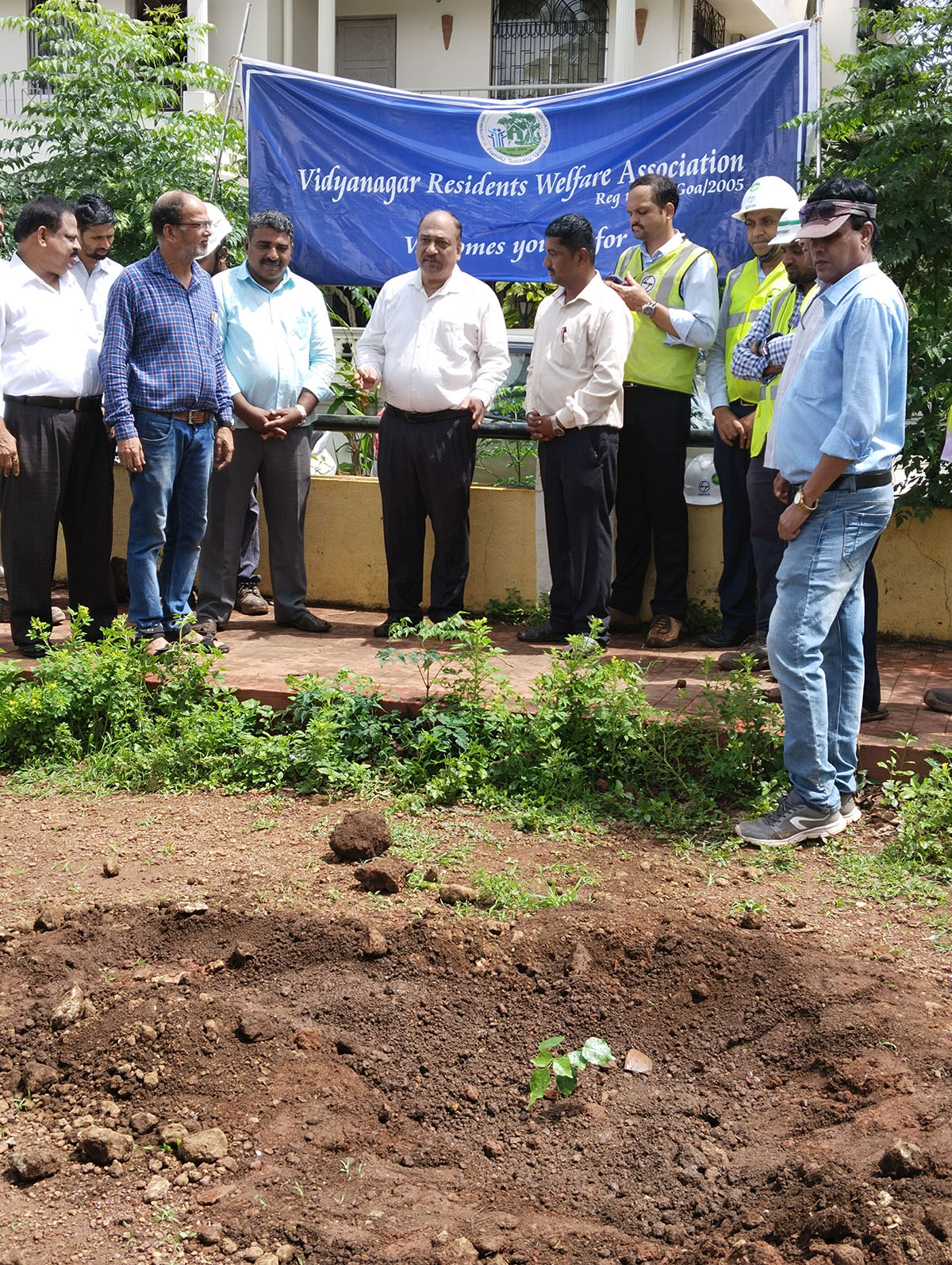 Seen here (from left) is association member, L.T. Naik, Ex-President Shri Santosh Desai, Vidyanagar Residents Welfare Association; President Shri Monish Meti, Mr.Jayant Prabhakar Gosavi, Project Manager,  L&T Ltd., Adora De Goa Project, association secretary Shri Ganesh Lamani (on the right)and other members of L&T team.